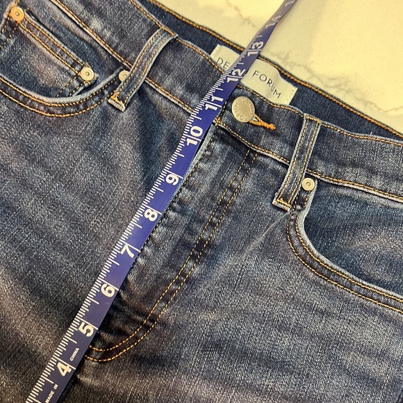 Denim Forum The Lola High Rise Skinny.  28 x 28 length.  Classic blue wash. - Picture 15 of 16